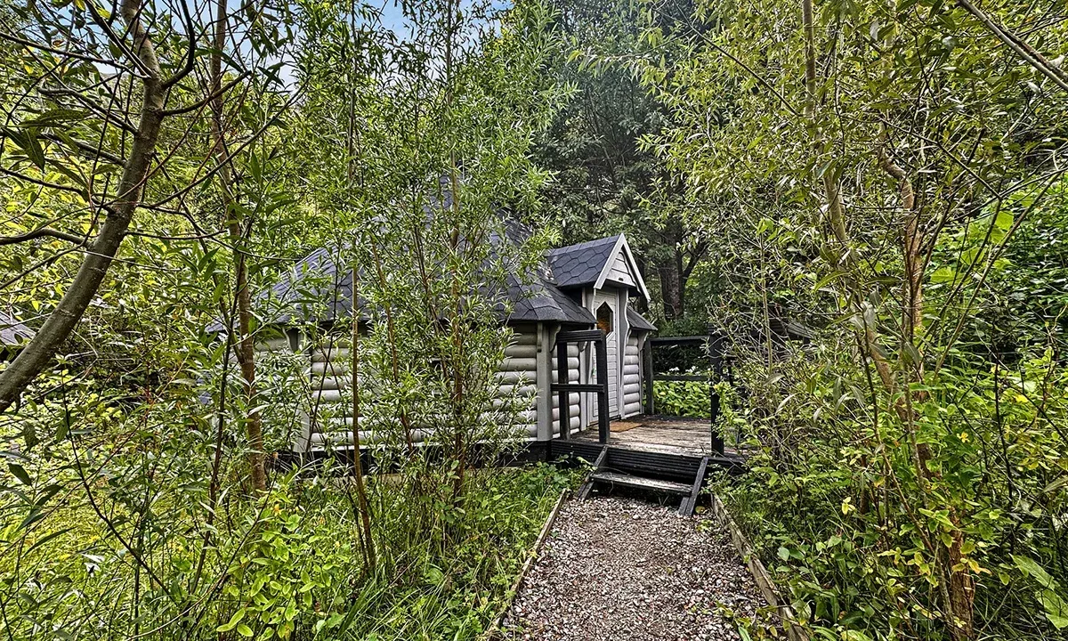 Lodge Oak — interior
